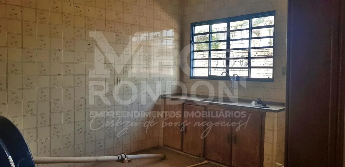 CASA À VENDA NO CENTRO, RONDONÓPOLIS MT — foto 4
