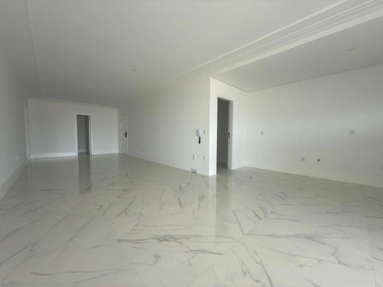 APARTAMENTO À VENDA EM ITAPEMA SC — foto 4