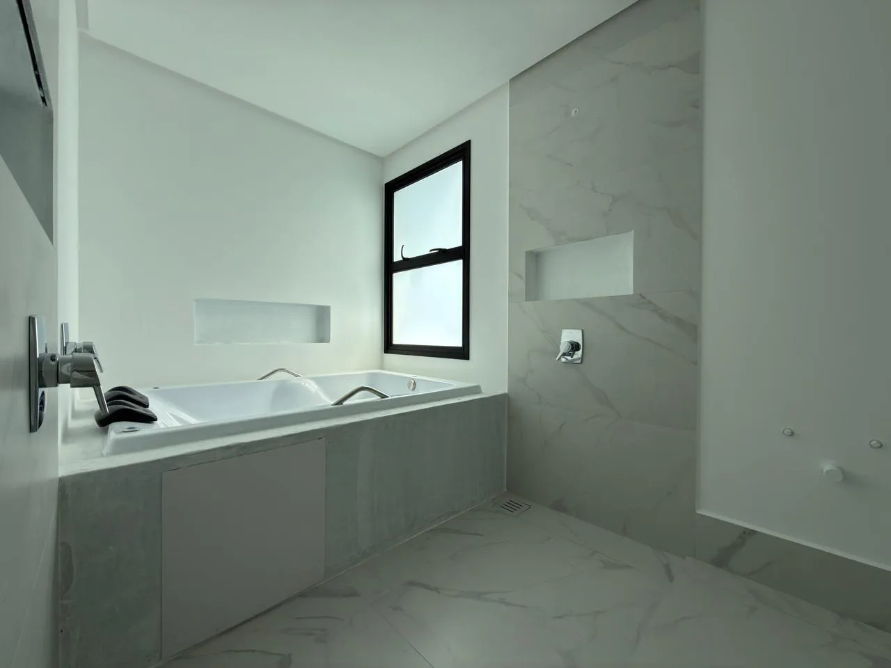 APARTAMENTO À VENDA EM ITAPEMA SC — foto 12