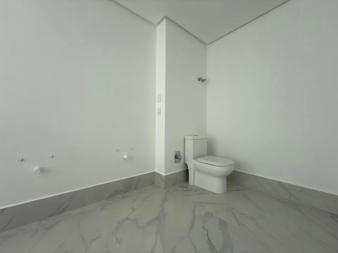 APARTAMENTO À VENDA EM ITAPEMA SC — foto 21