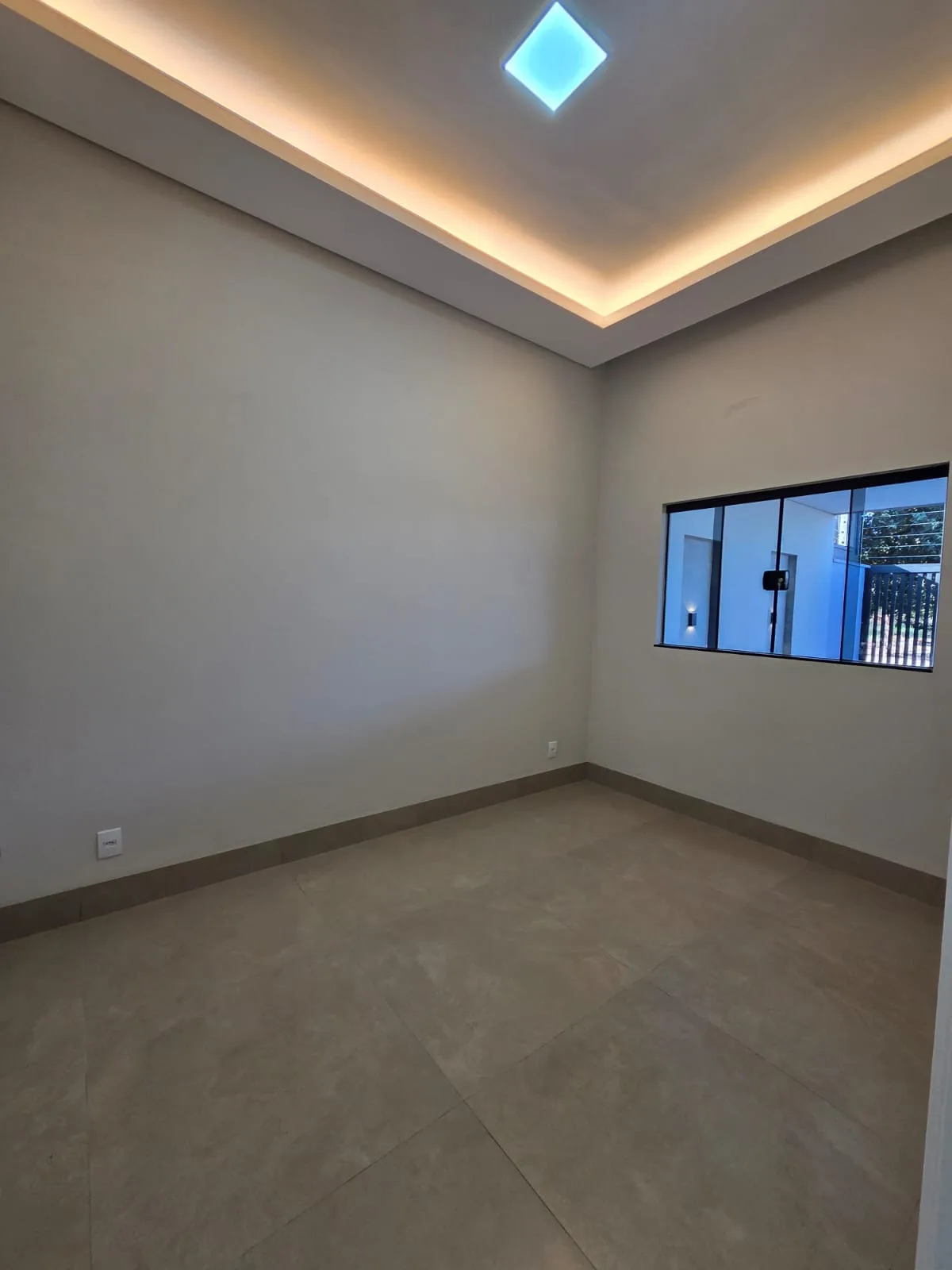 VENDA | CASA NO BAIRRO SAGRADA FAMÍLIA — foto 4