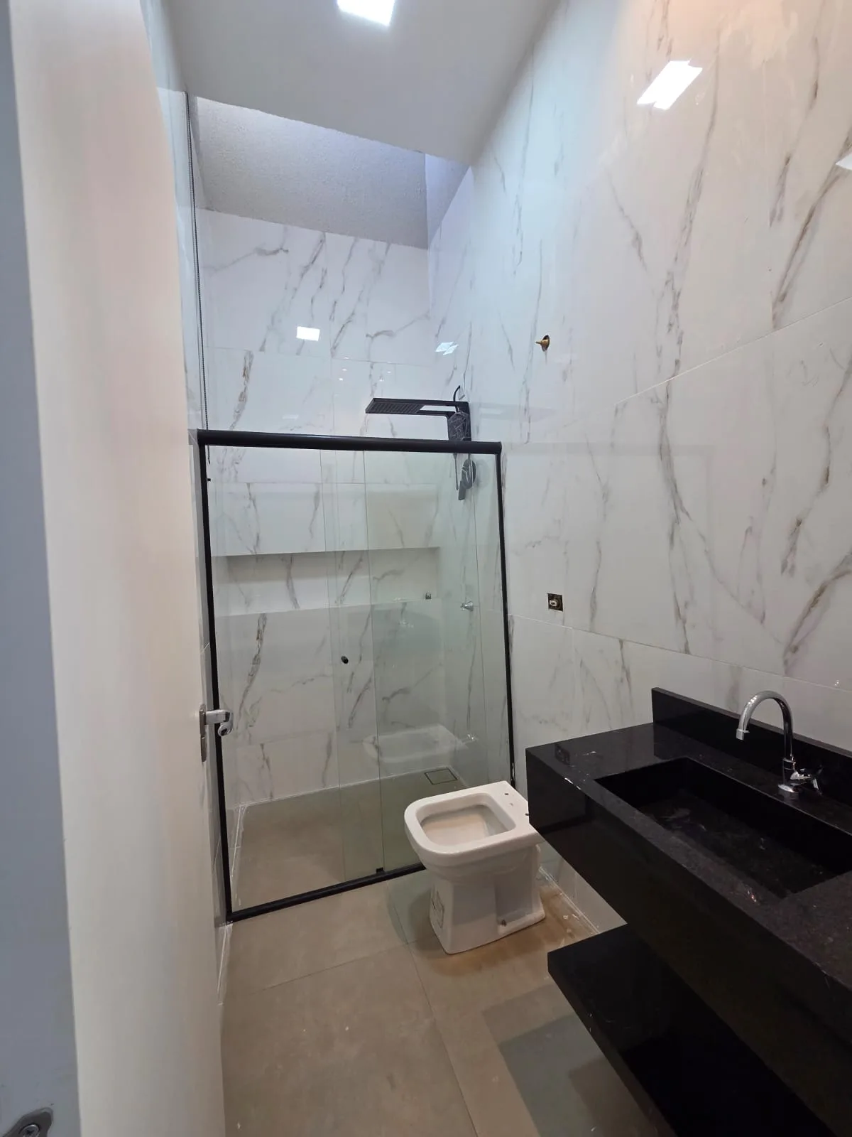 VENDA | CASA NO BAIRRO SAGRADA FAMÍLIA — foto 5
