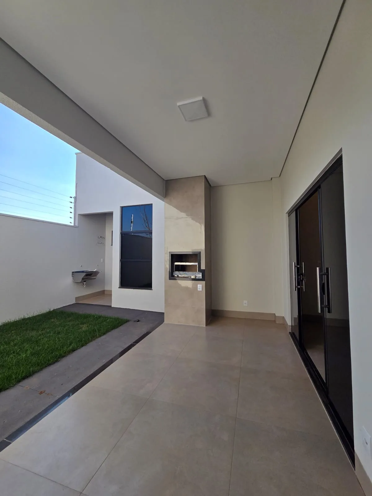 VENDA | CASA NO BAIRRO SAGRADA FAMÍLIA — foto 8