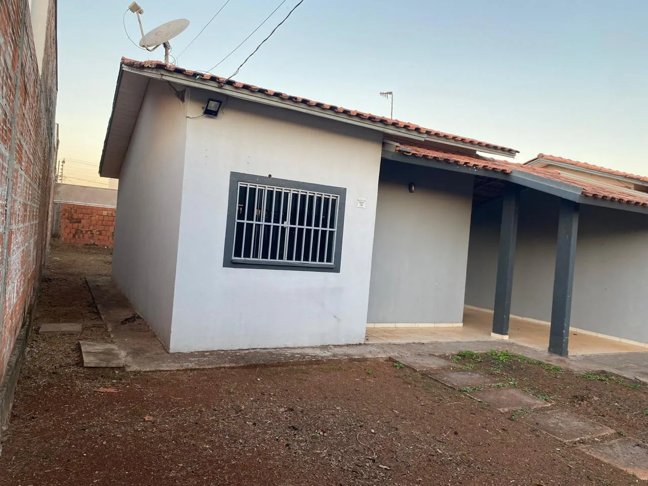 Casa à Venda ou para Aluguel – Residencial Três Américas — foto 2