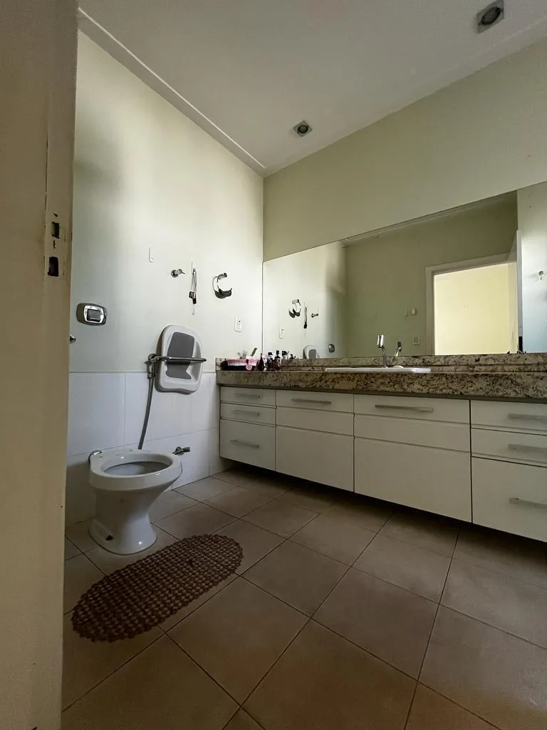 CASA DISPONÍVEL PARA VENDA NO CENTRO EM RONDONÓPOLIS! — foto 21