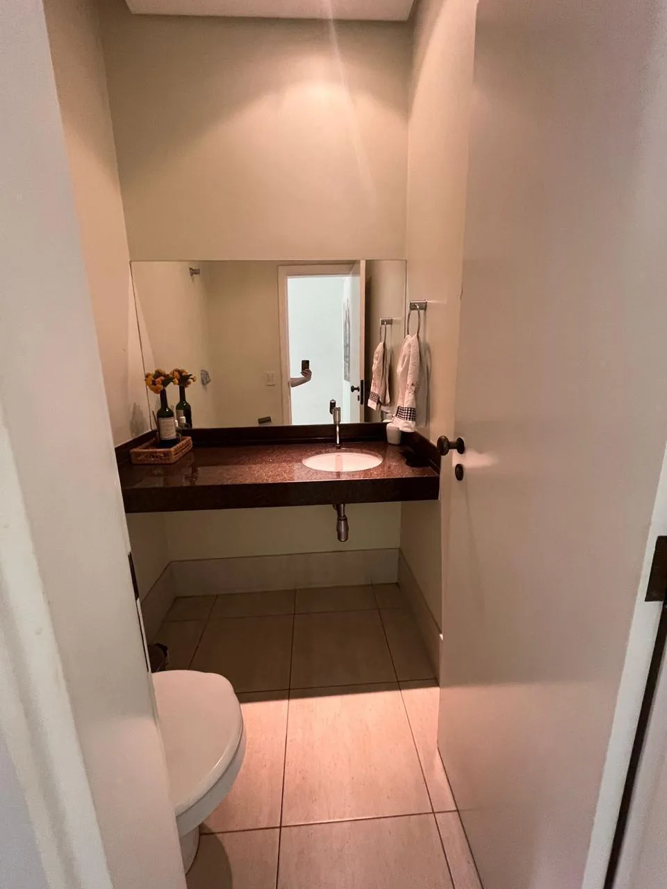 CASA DISPONÍVEL PARA VENDA NO CENTRO EM RONDONÓPOLIS! — foto 25