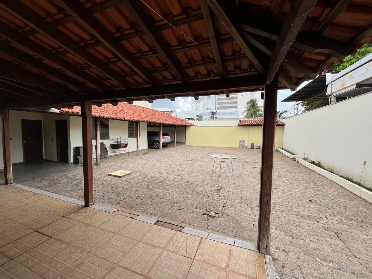 CASA DISPONÍVEL PARA VENDA NO CENTRO EM RONDONÓPOLIS! — foto 30