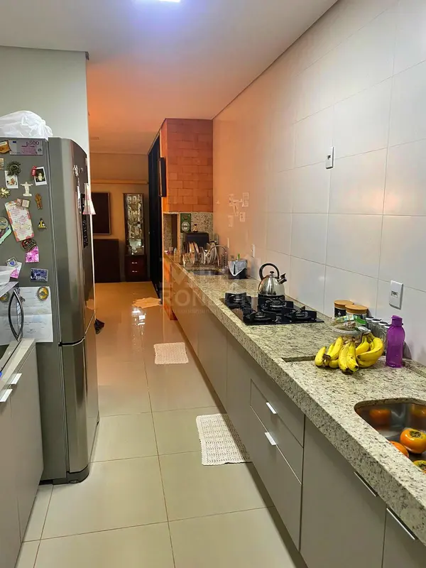 CASA À VENDA NO CONDOMÍNIO JACARANDÁS NO BAIRRO SAGRADA FAMÍLIA, RONDONÓPOLIS – MT